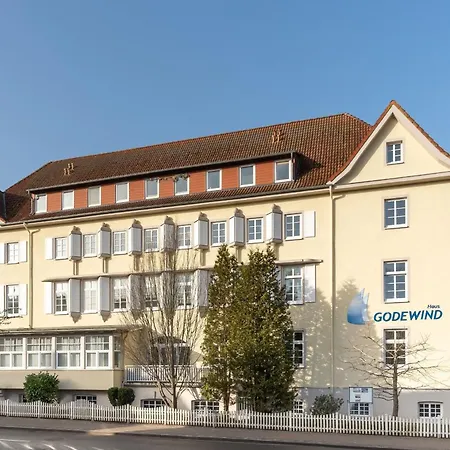 Haus Godewind 10 Mit Balkon Und Strandkorb Apartment Binz