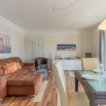 Apartament Haus Godewind 10 Mit Balkon Und Strandkorb Binz