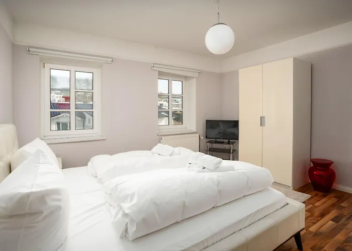 Haus Godewind 10 Mit Balkon Und Strandkorb Binz